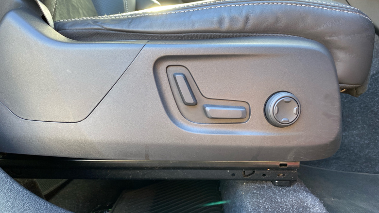 Volvo Xc40 2.0 T4 R DESIGN Pro 5dr Geartronic Petrol Estate